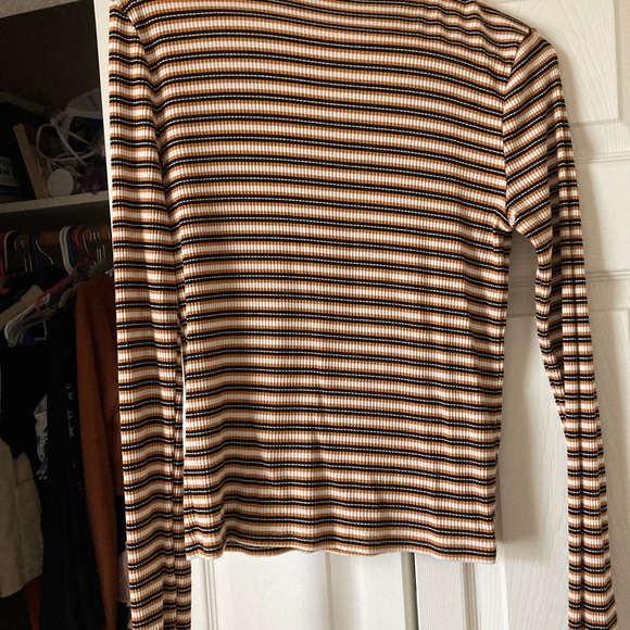 H&M turtleneck - Picture 2 of 4